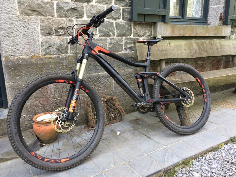 Videoreview: Rock and Roll met de Cube Stereo 140 C:62 MTB