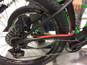 gearlimits-bikemotion-2016-highlight-3-de-trek-stache-9-8-carbon-achterwiel-in-frame