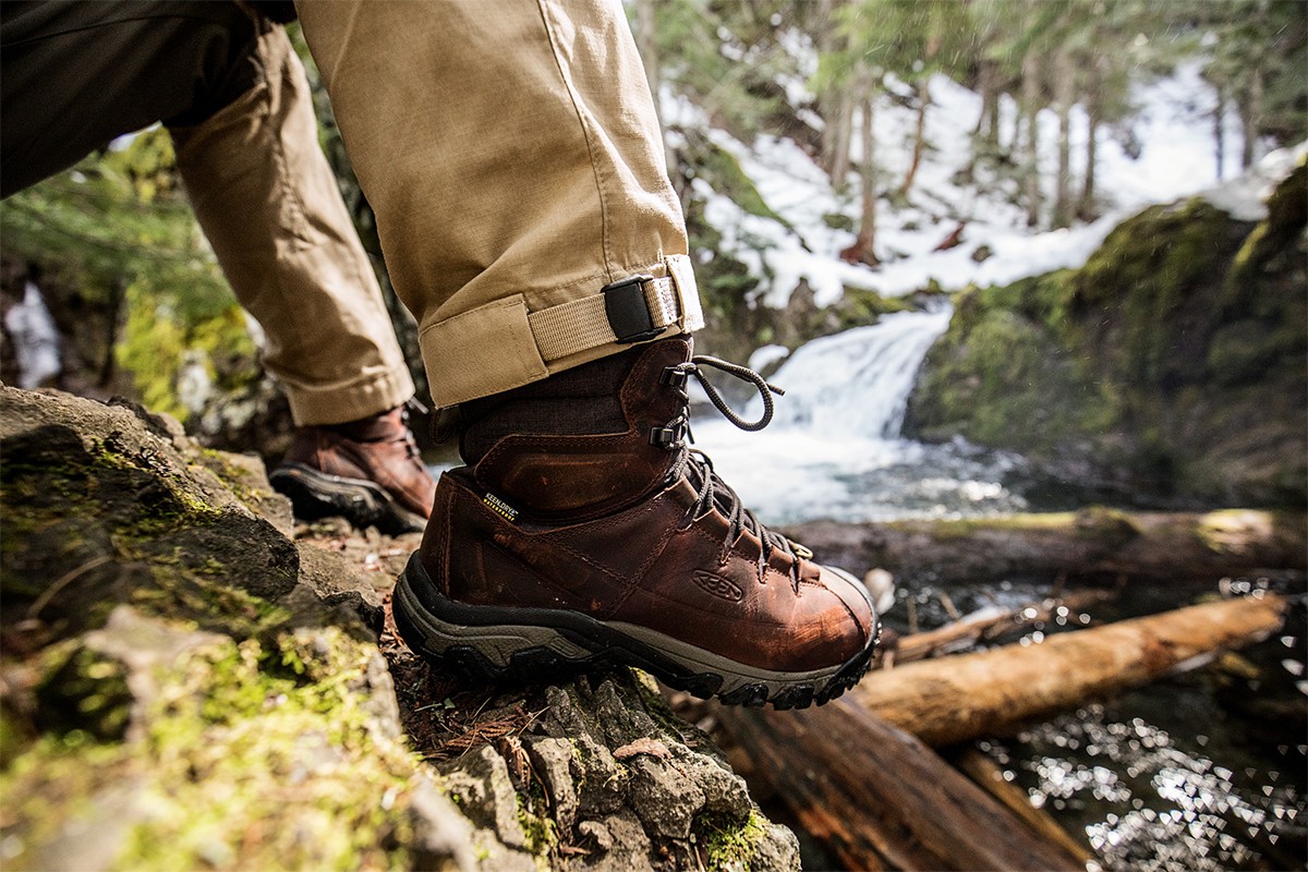 the Keen Targhee Lace Boot High hybrid 