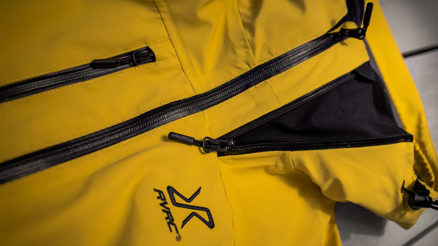 Review: Revolution Race Cyclone jacket 2.0 and Hiball pants 