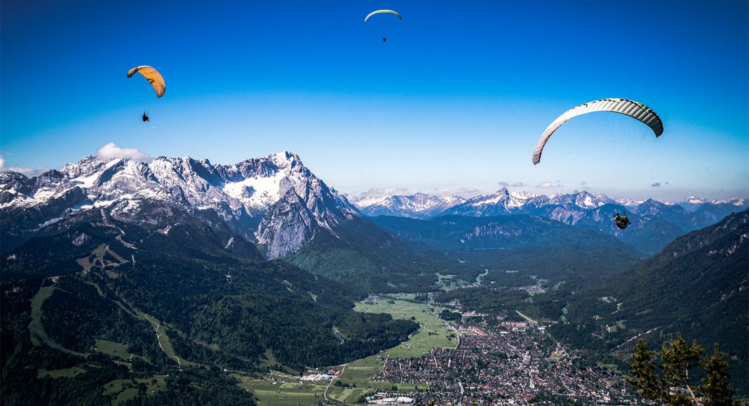 Paragliden met uitzicht op de Tiroler Zugspitz Arena